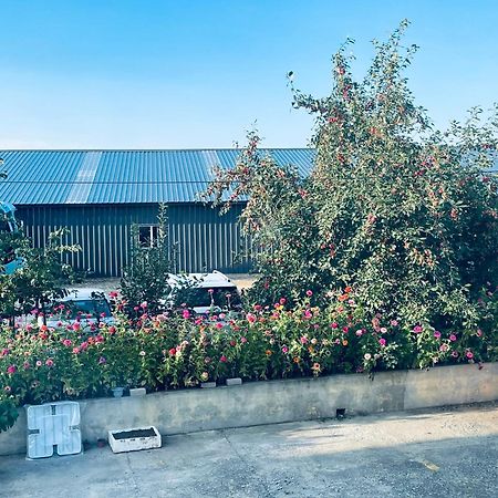 哈尔滨机场东方红运宾馆 Otel Dış mekan fotoğraf