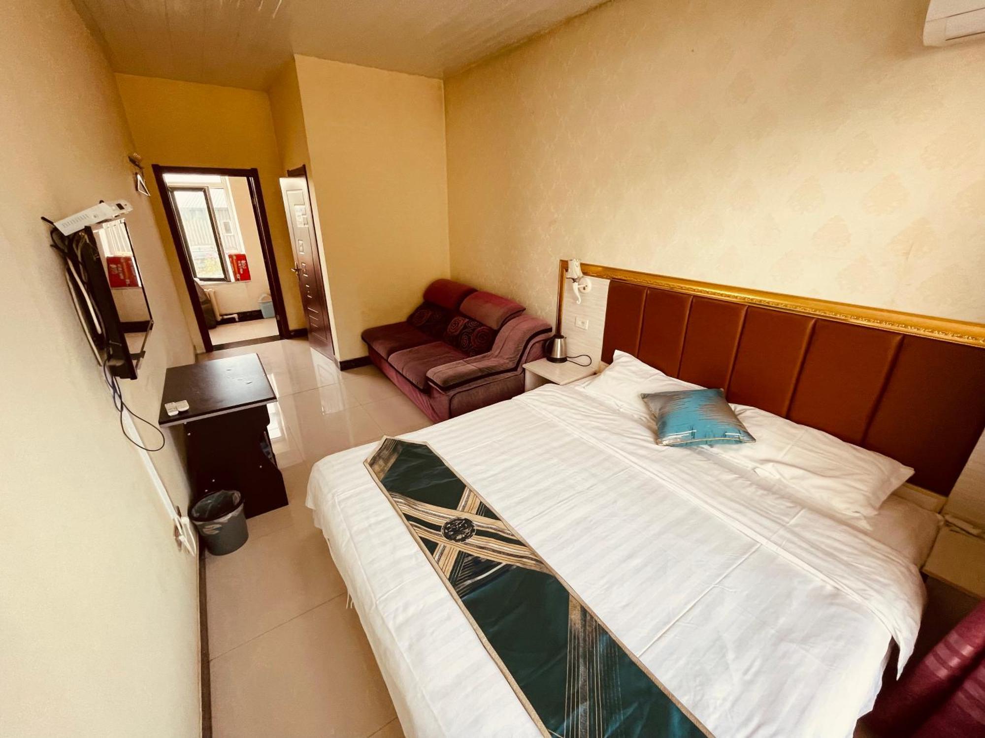 哈尔滨机场东方红运宾馆 Otel Oda fotoğraf